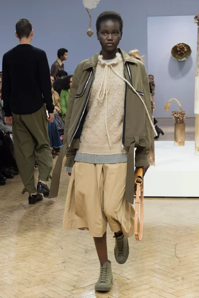Look 39